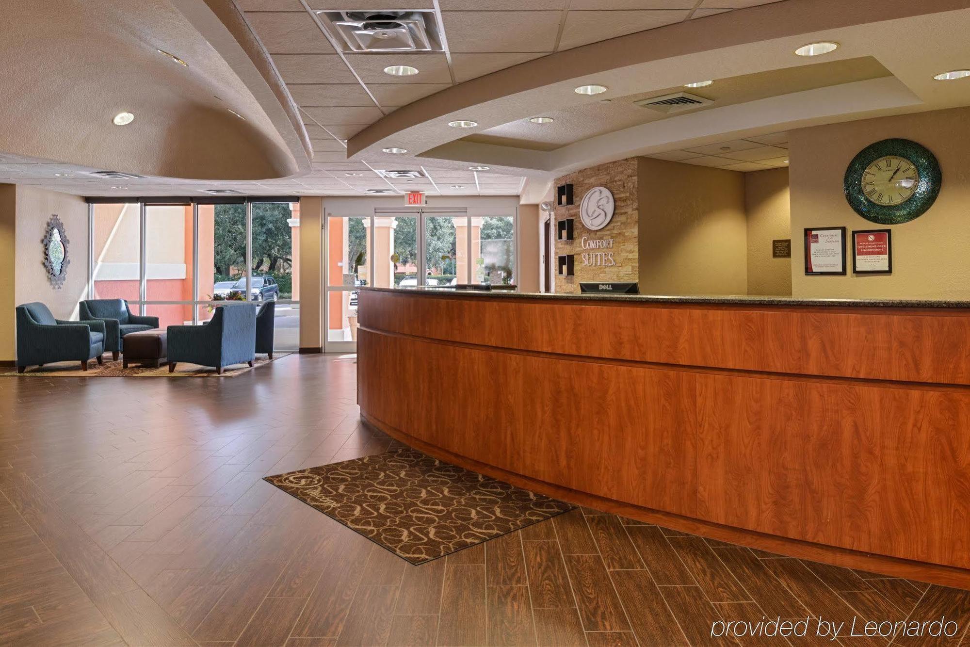 Hotel in Lady Lake, FL, Comfort Suites® Official Site